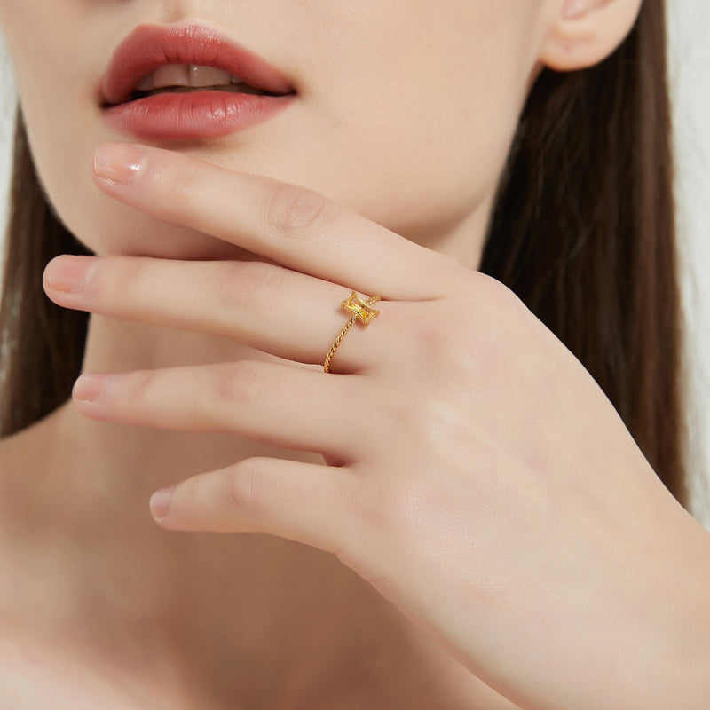 Brigitte Baguette Ring Yellow